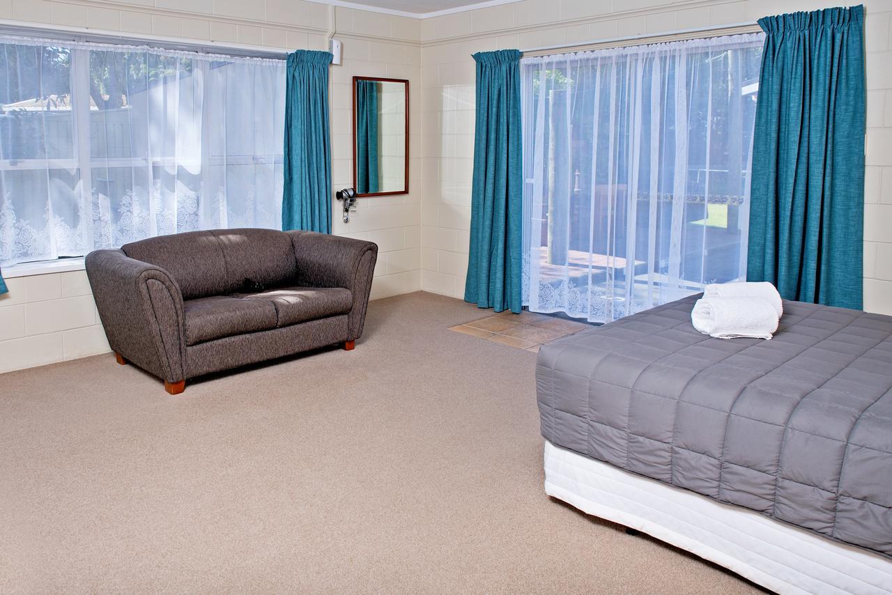 Tourist Court Motel Whakatane Exterior photo