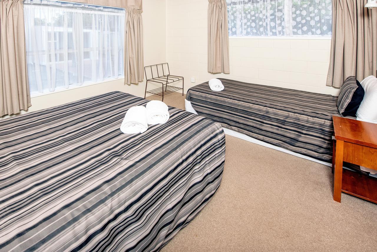 Tourist Court Motel Whakatane Exterior photo